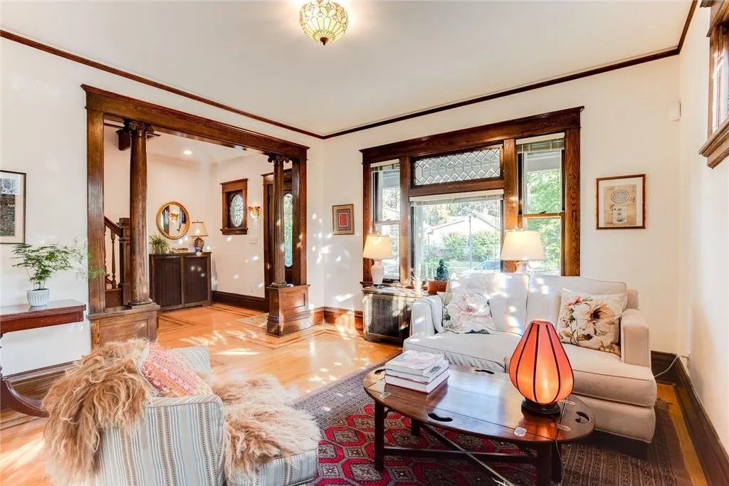 980 East 6th Street #1 - Photo 6 of 29