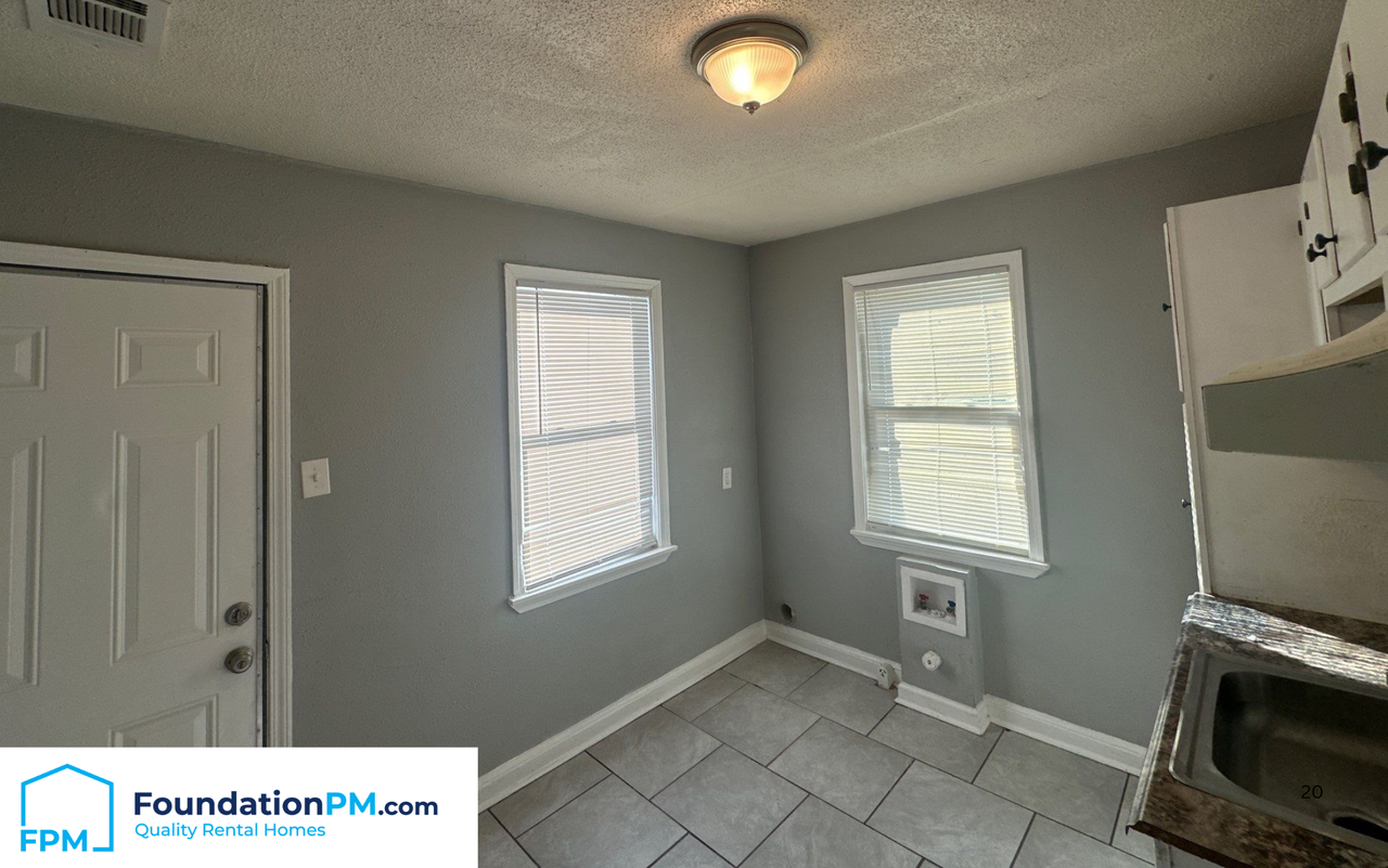 750 Lipford St #1 - Photo 4 of 10