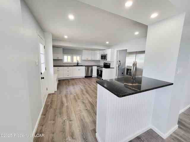 156 Pine St #1 - Photo 3 of 18