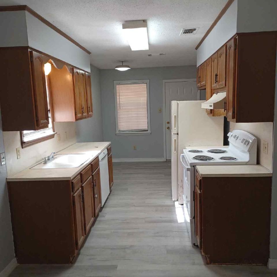 1504 W California Ave #3 - Photo 2 of 5