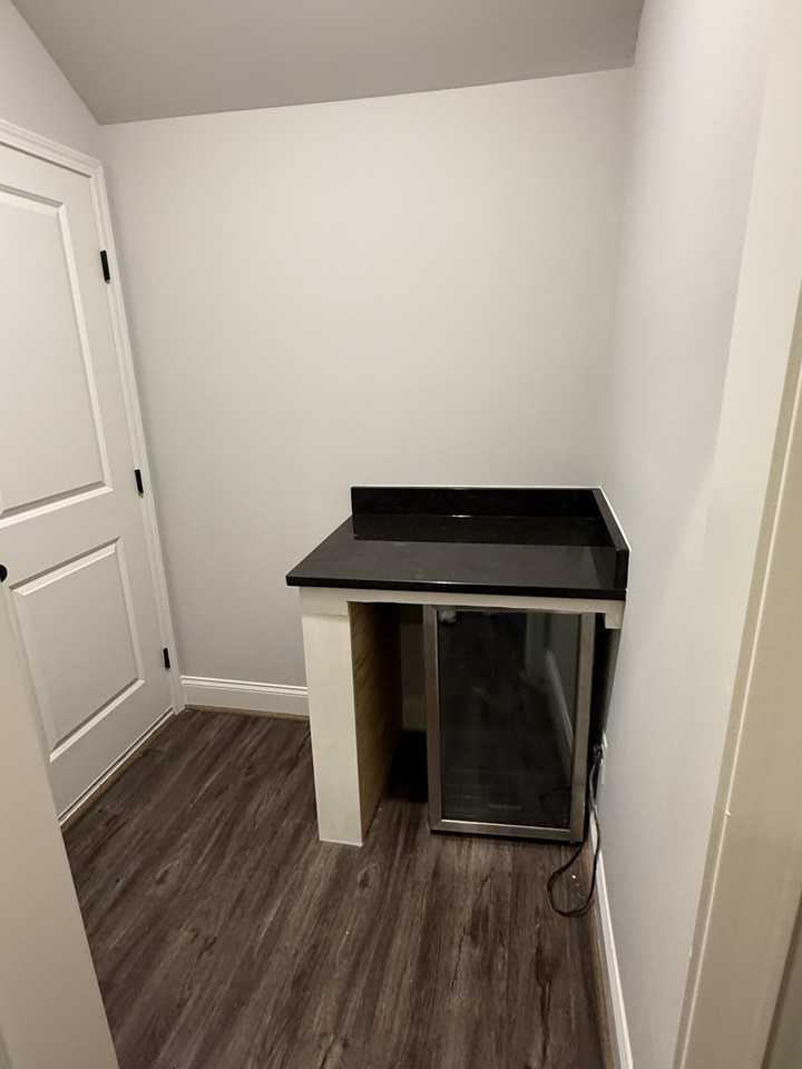 4411 Lennox Pl - Photo 4 of 9