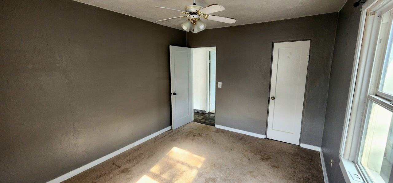 122 Ginkgo St S #1 - Photo 5 of 13