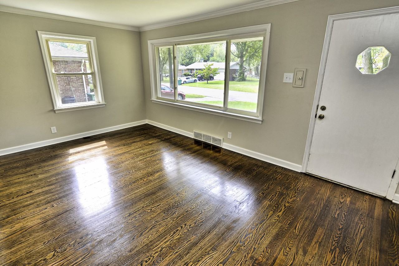 9650 Cutler Dr #1 - Photo 4 of 22