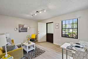 featured image of 2549 Bradford Ct #2549
