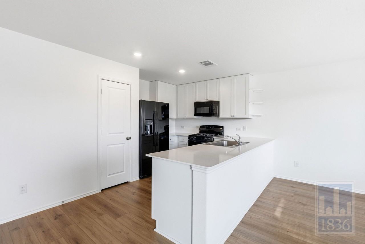 2213 Cyclone Drive - Photo 6 of 50