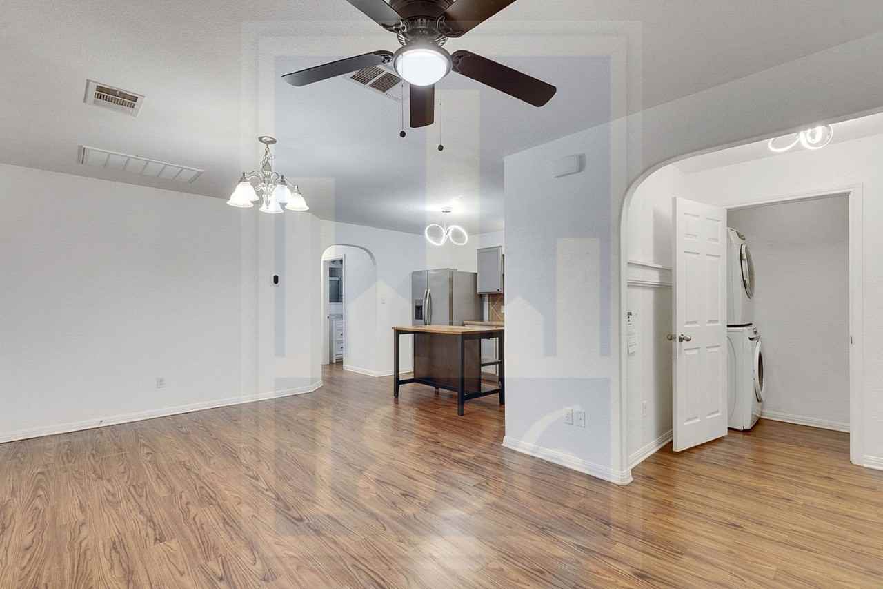 4622 Credo Lane - Photo 3 of 50