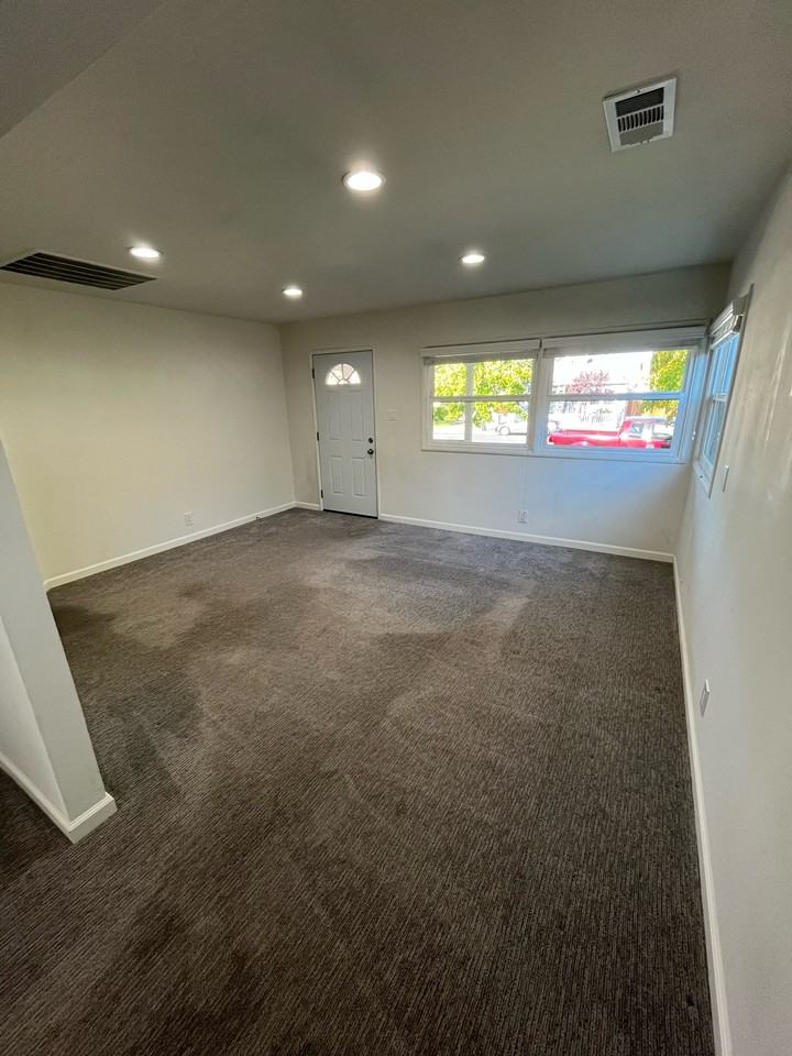 2545 4th St #1 - Photo 2 of 12