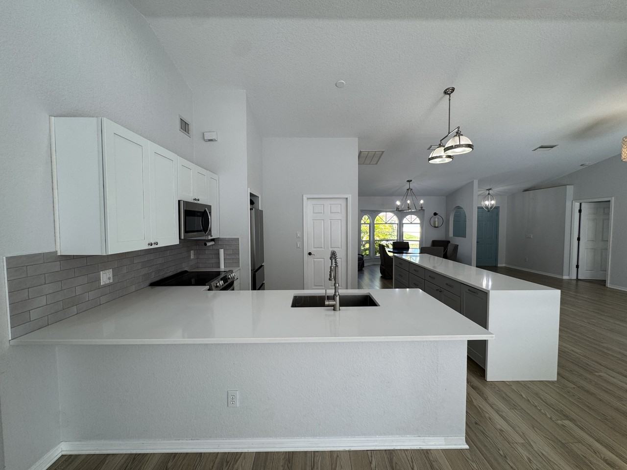 4065 Alwick Ln #1 - Photo 3 of 31