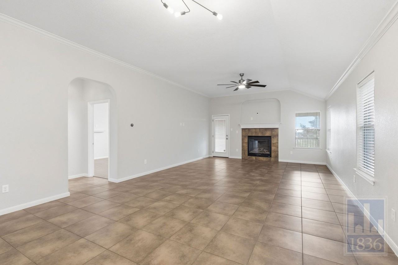 420 Torrington Drive - Photo 6 of 50