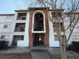 featured image of 601 N Gay St #204