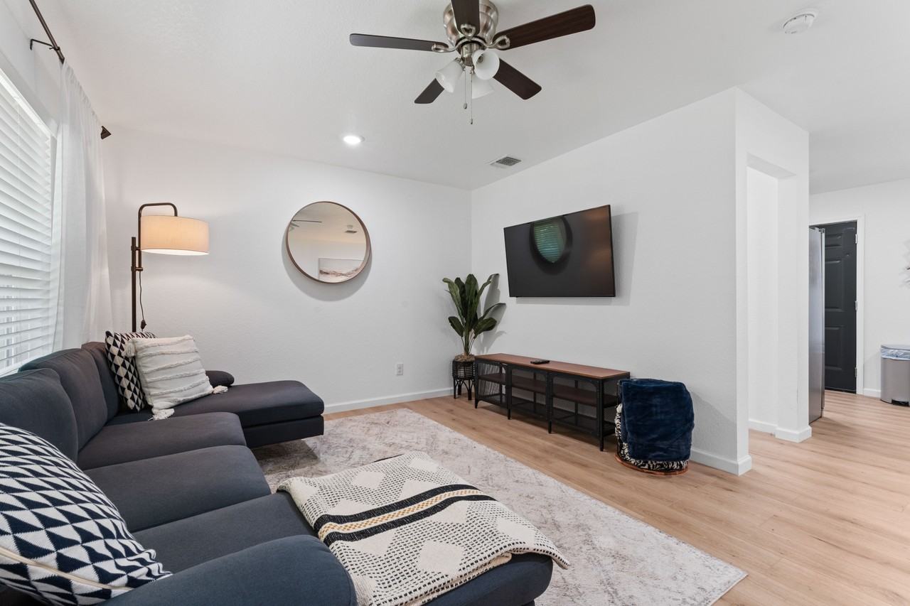 338 Tomrob Dr #1 - Photo 5 of 18