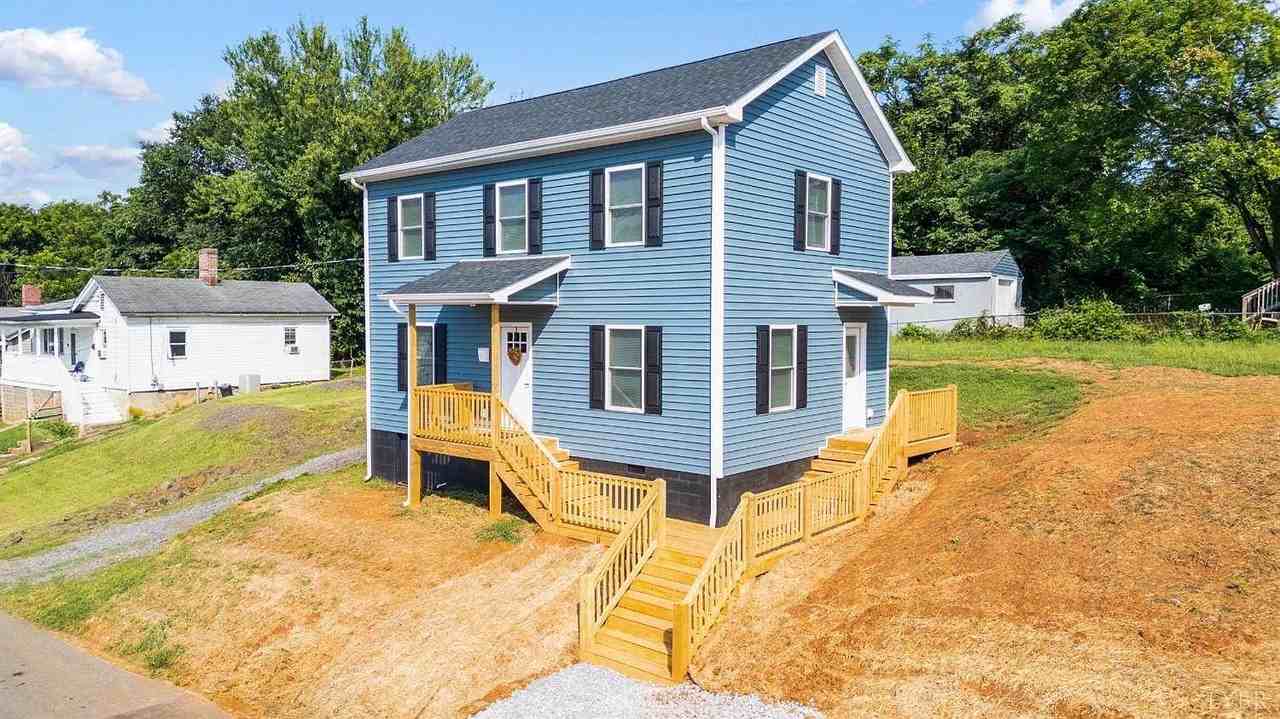 1209 16th Street #1 - Photo 2 of 29