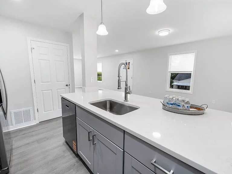 1209 16th Street #1 - Photo 7 of 29