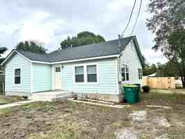 featured image of 703 N Blair St #1