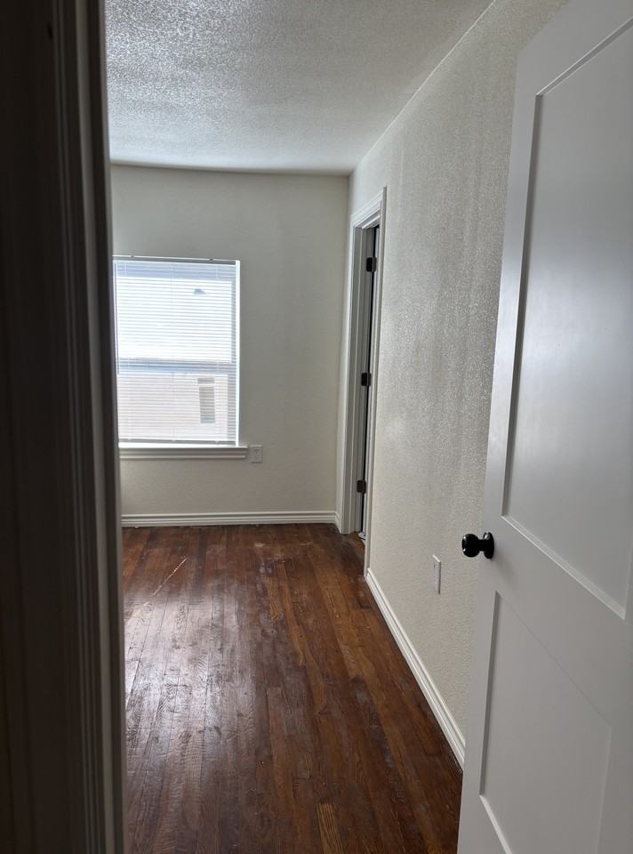 703 North Blair Street #1 - Photo 6 of 9