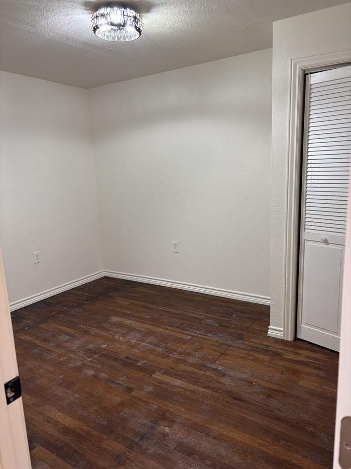 703 North Blair Street #1 - Photo 7 of 9