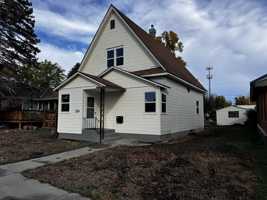 featured image of 324 1st Avenue South #1