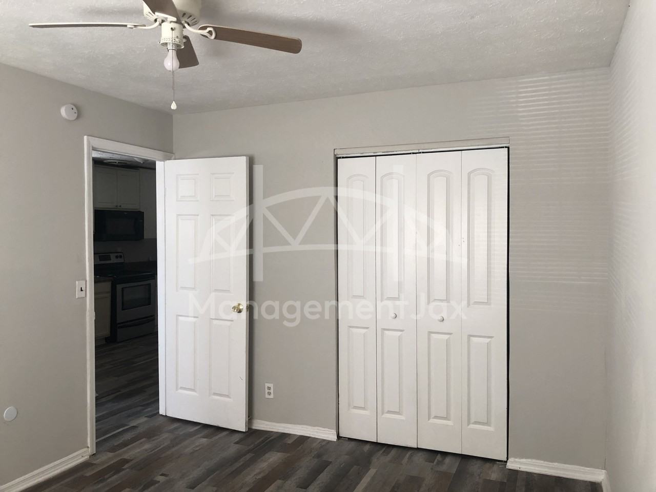 7216 Ken Knight Dr W #1 - Photo 7 of 15