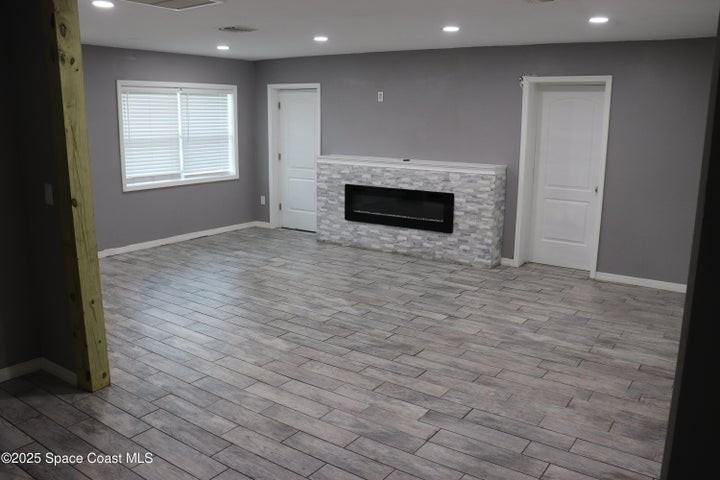 491 Seacrest Avenue #1 - Photo 3 of 8