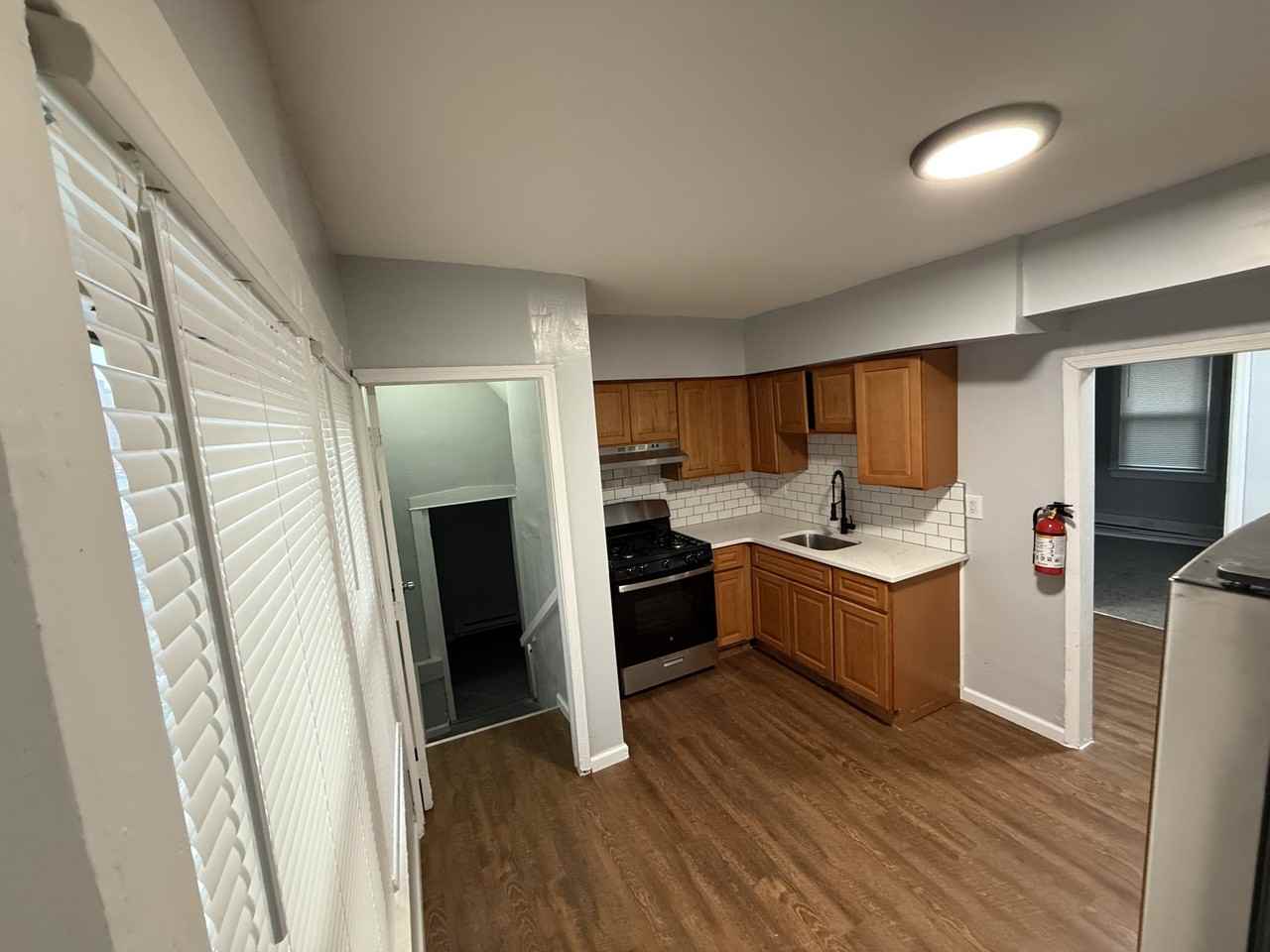 1025 North 36th Street #1 - Photo 3 of 17