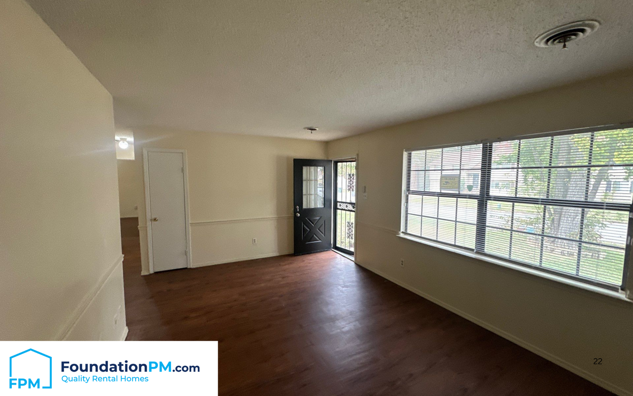 4314 Castle Heights Dr #1 - Photo 7 of 18