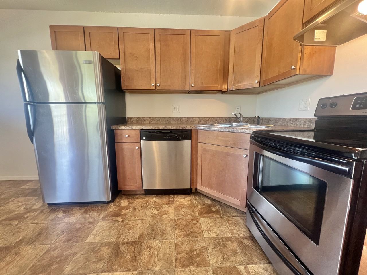 2821 N Columbus Blvd #19