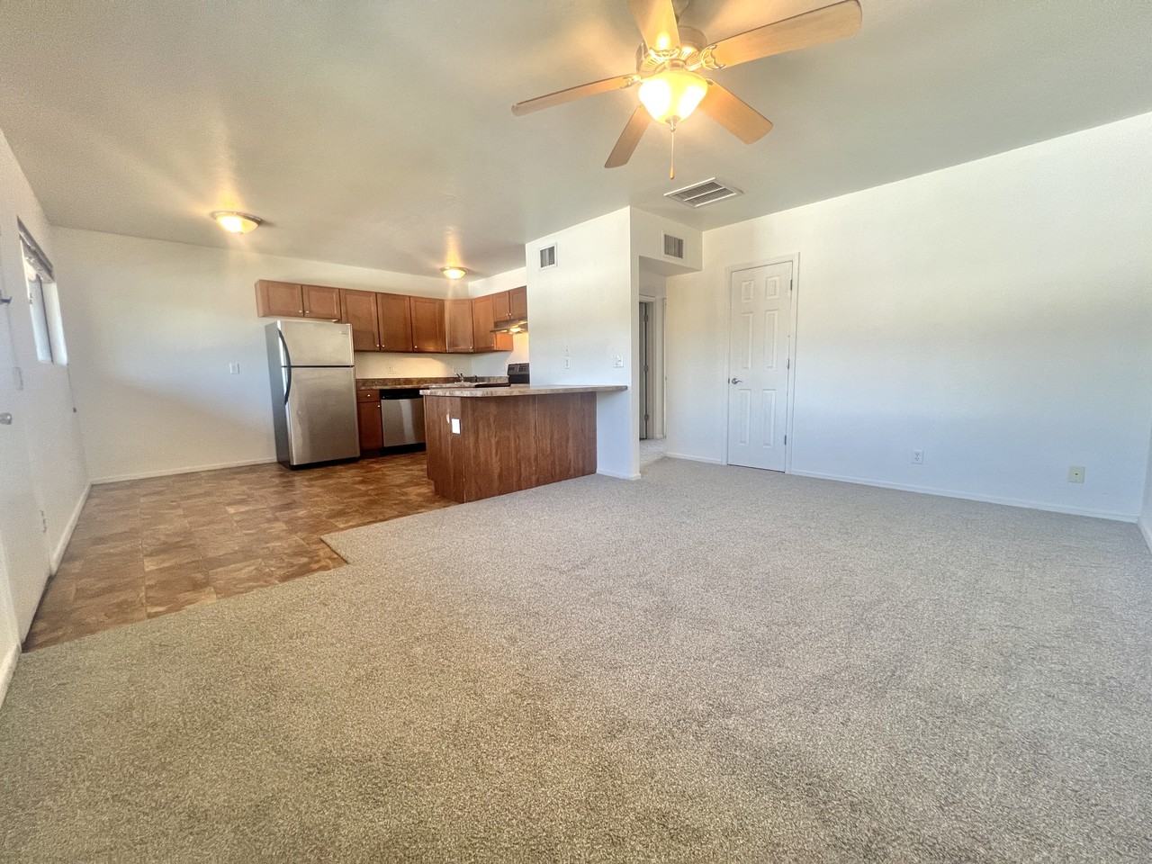 2821 N Columbus Blvd #19 - Photo 7 of 31