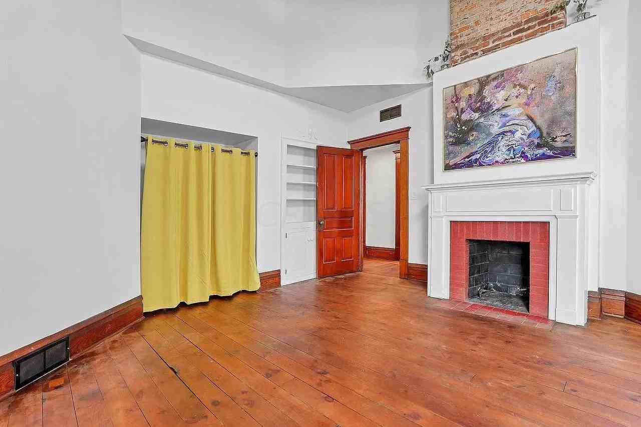 365 Hudson Ave #1 - Photo 2 of 12