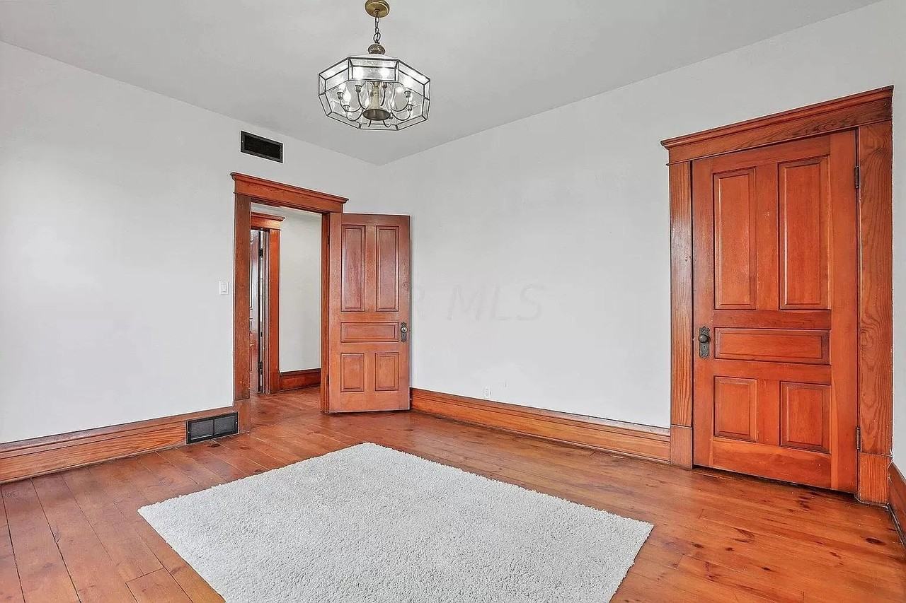 365 Hudson Ave #1 - Photo 3 of 12