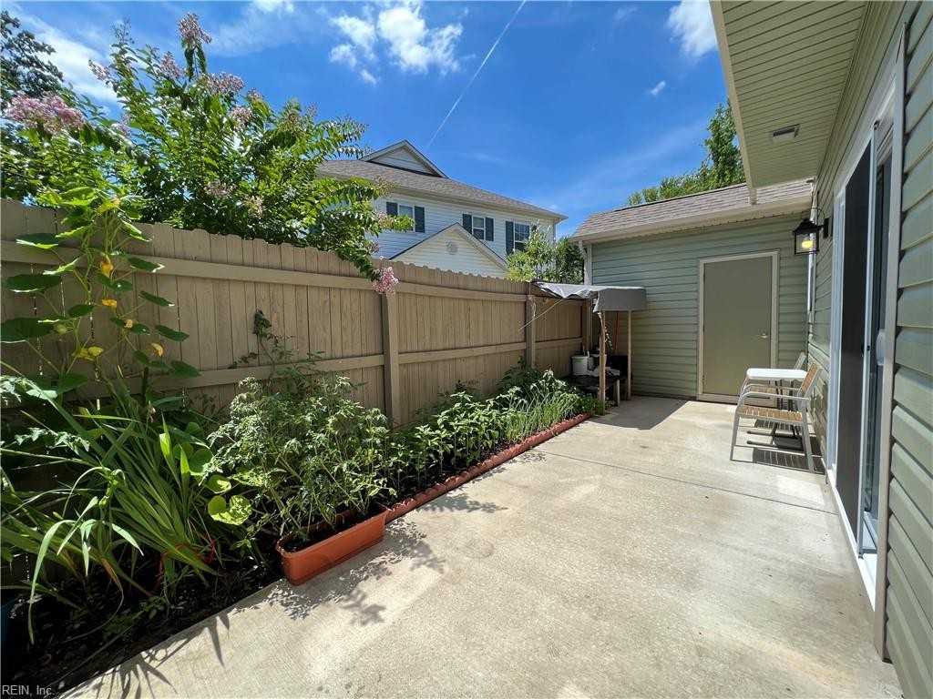 2802 Rowling Way #1 - Photo 3 of 20