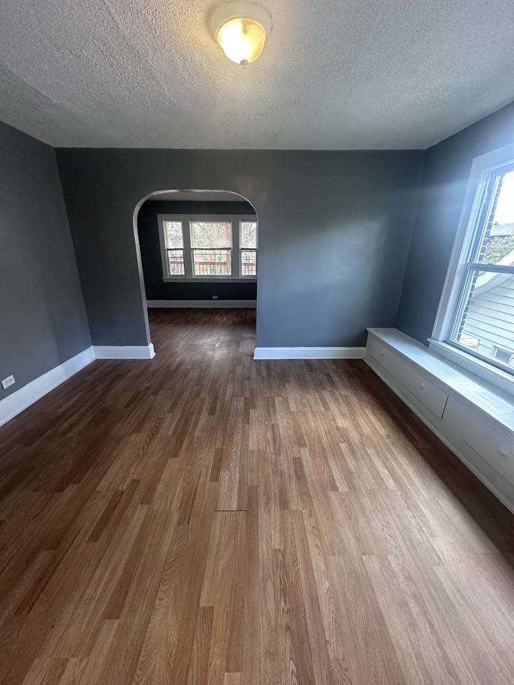 13303 Southview Ave - Photo 2 of 22