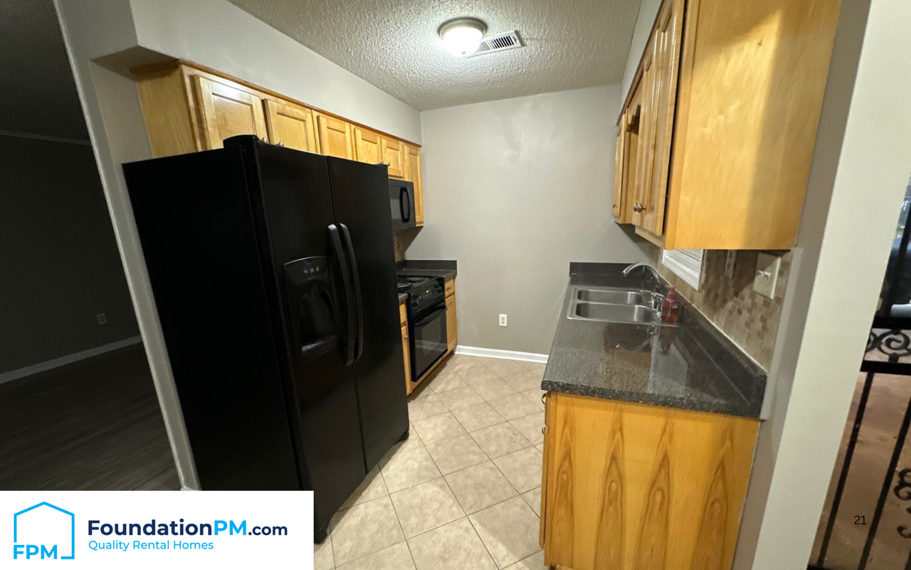 4022 Chinaberry Cv #1 - Photo 3 of 25