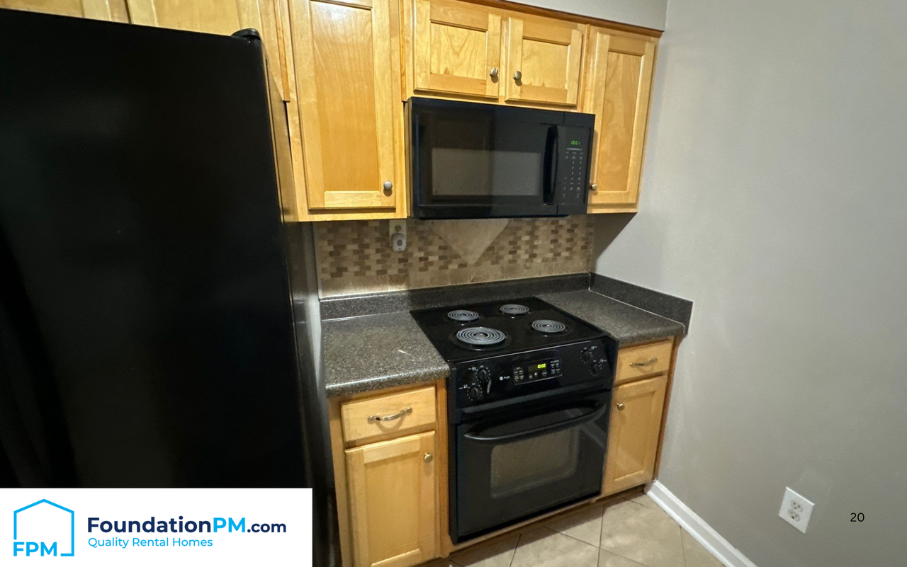 4022 Chinaberry Cv #1 - Photo 4 of 25