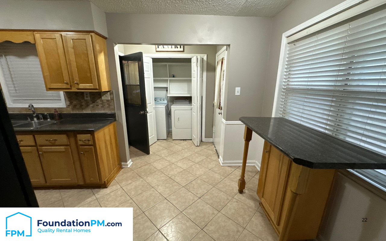 4022 Chinaberry Cv #1 - Photo 6 of 25