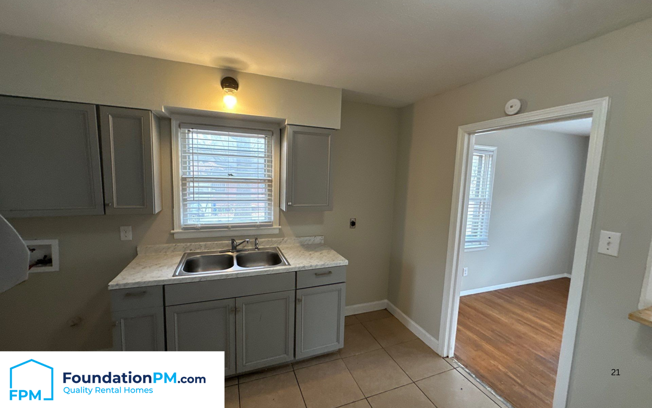 3553 Julia St #1 - Photo 4 of 14