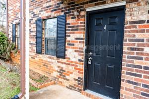 featured image of 129 Hillcrest Drive Northeast #4