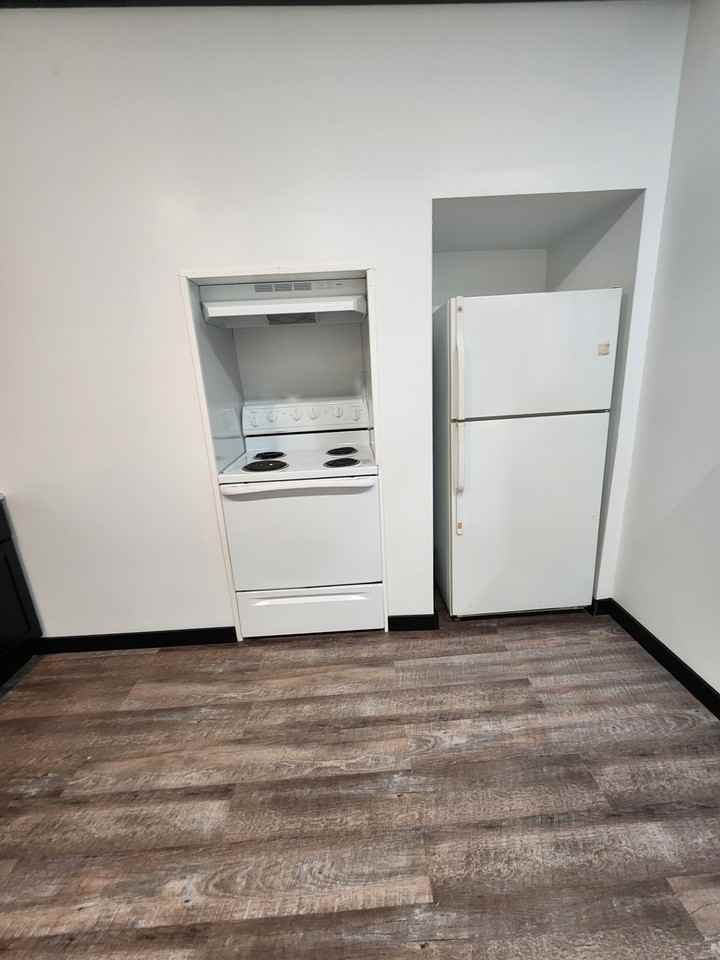 1125 West 7th Street #1 - Photo 2 of 8