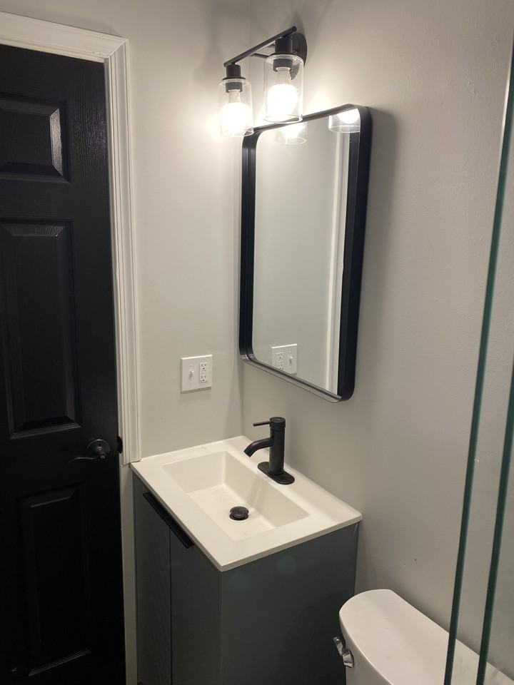 5112 Belair Road - 1A AVAILABLE $650 - Photo 3 of 9