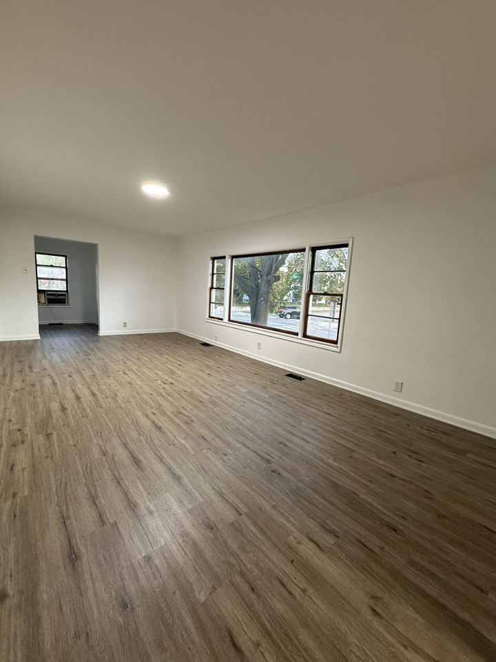 138 E Xenia Dr #A - Photo 6 of 12