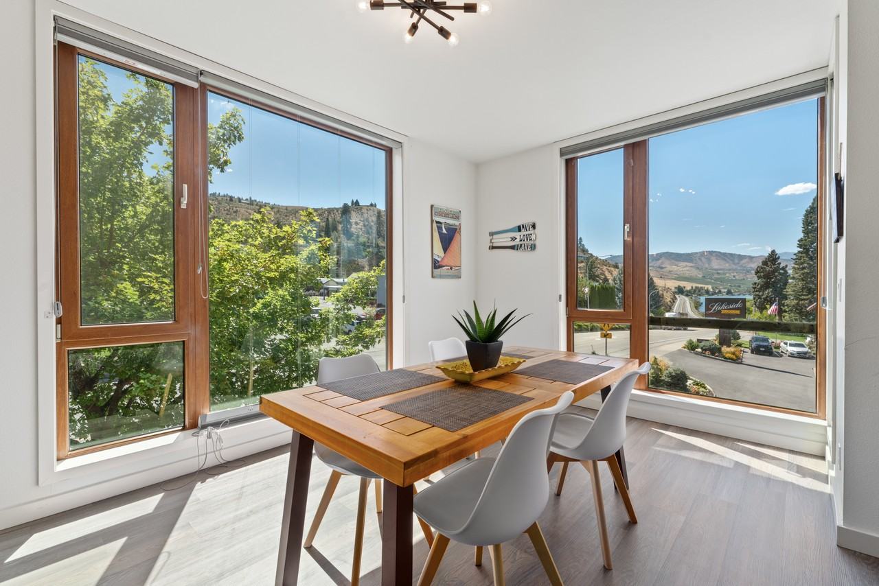 2220 West Woodin Avenue #1 - Photo 4 of 23