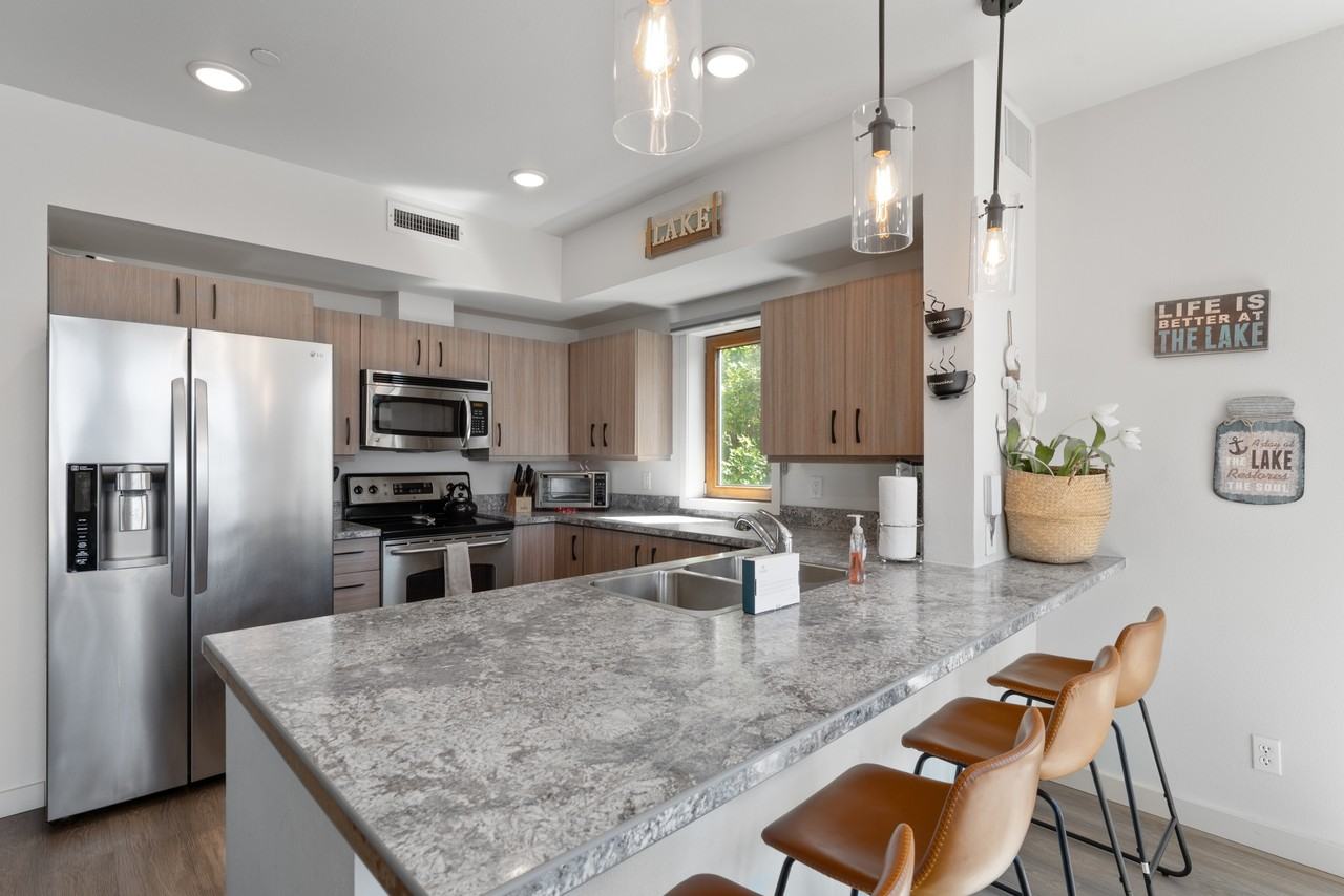 2220 West Woodin Avenue #1 - Photo 7 of 23