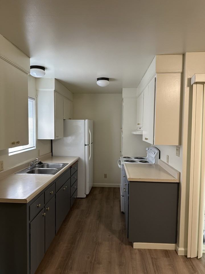 663 Cordelia Drive #1 - Photo 4 of 17