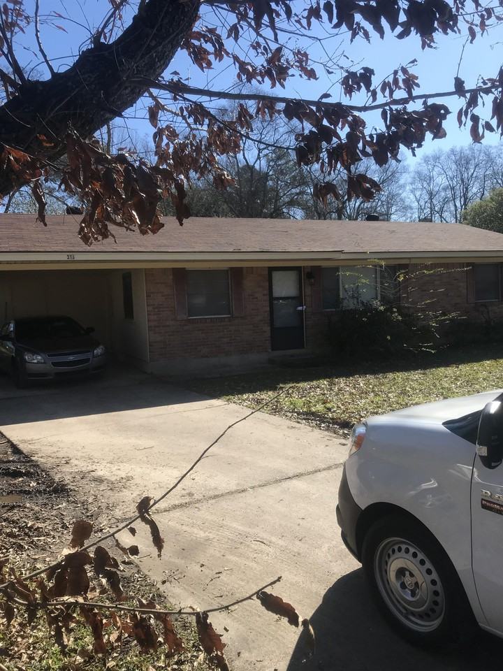 316 Wallace Dean Road #1 - Photo 3 of 4