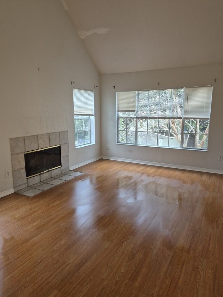 13700 Richmond Park Dr N #1 - Photo 3 of 14