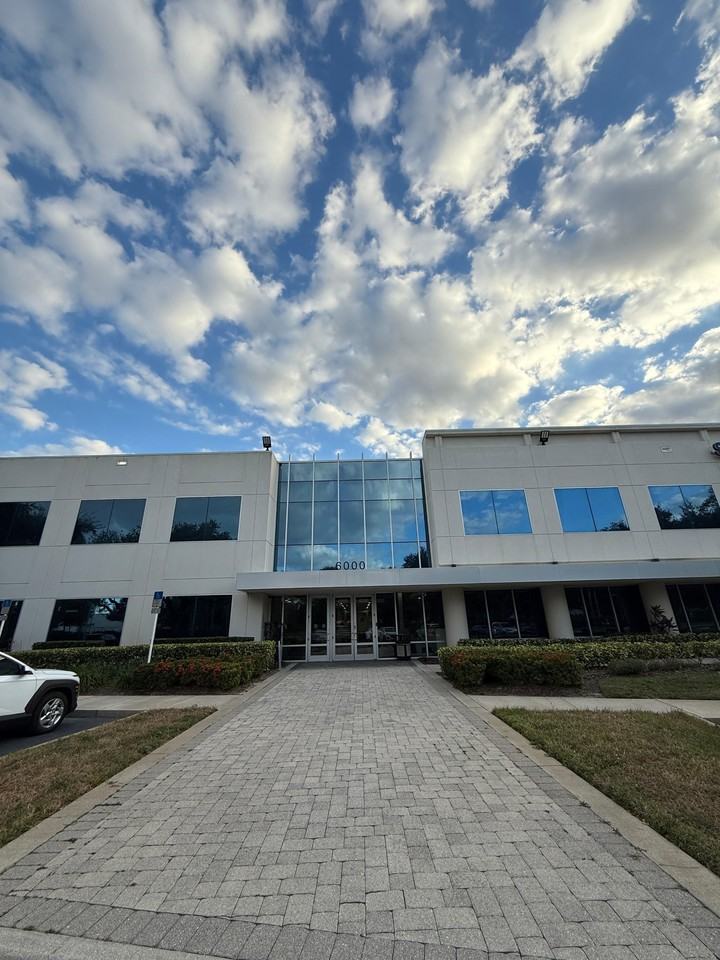 6000 Metrowest Boulevard #213 - Photo 2 of 12