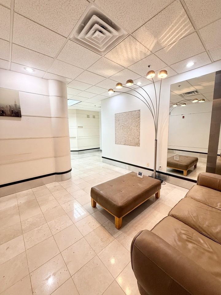 6000 Metrowest Boulevard #213 - Photo 6 of 12