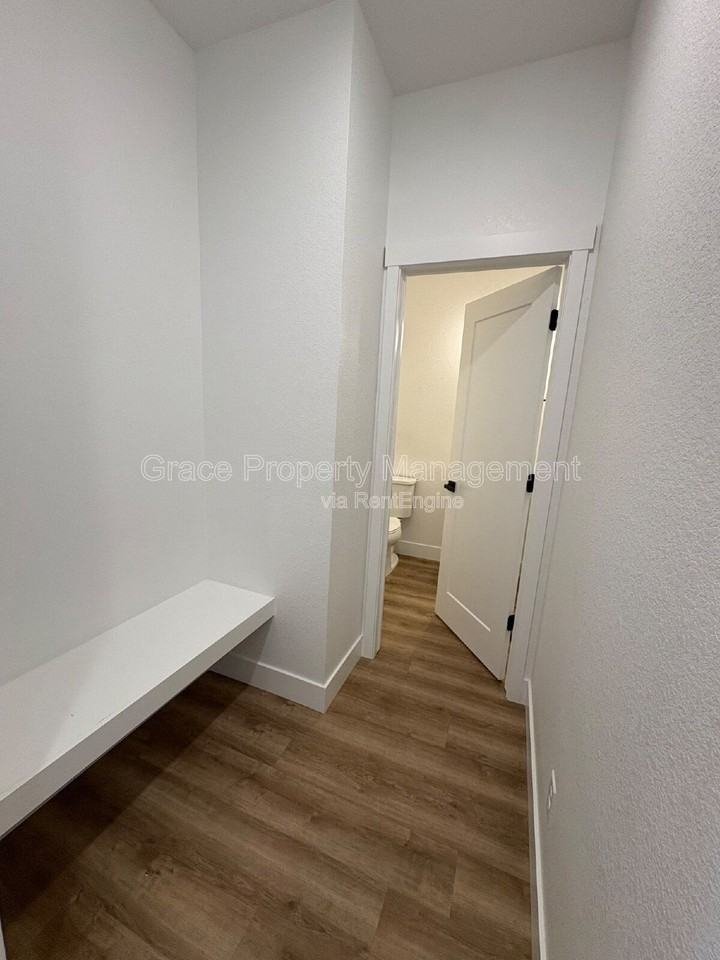 2657 West 68th Avenue - Photo 7 of 29