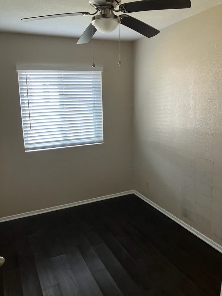 13615 Primwood St #1 - Photo 4 of 14