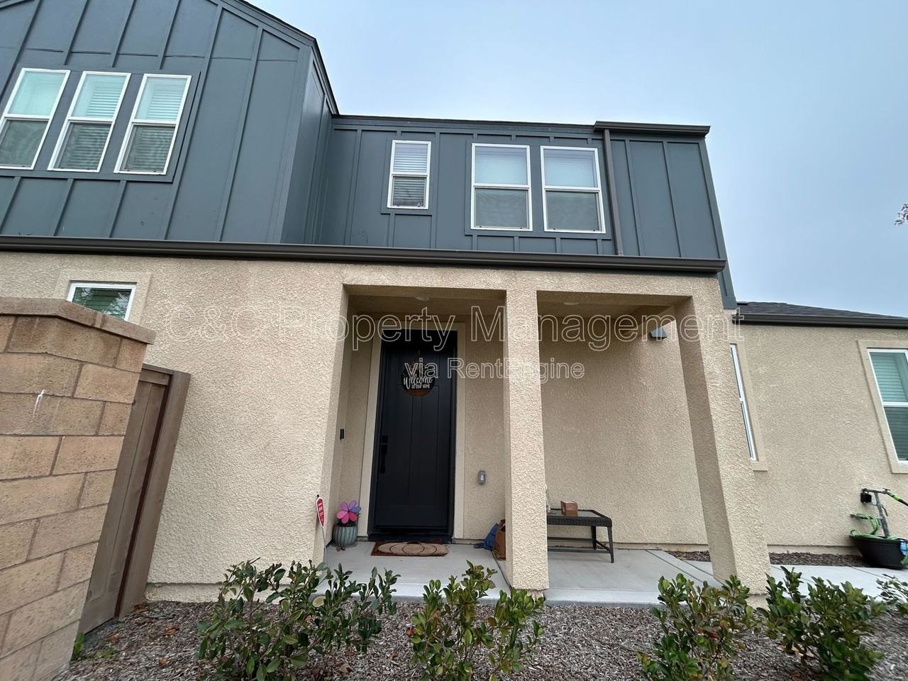 711 Robert Ave - Photo 2 of 20