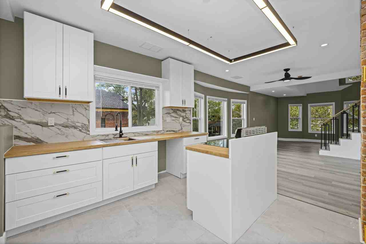 520 Smith Street #2 - Photo 4 of 11